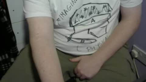 Snapshot of princezuko69 chatting on 10/20/25, 01:39 princezuko69 online show from 10/20/25, 01:39