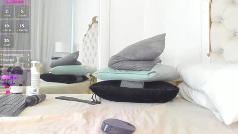 Marcela online show from 01/29/25, 11:04