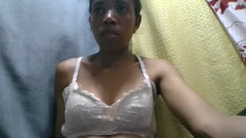 prisca880319 online show from 04/16/26, 07:36