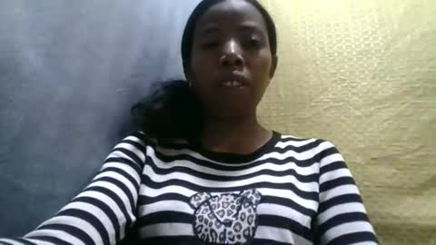 Snapshot of prisca880319 chatting on 04/25/26, 07:33 prisca880319 online show from 04/25/26, 07:33