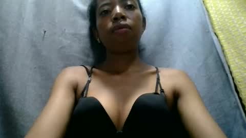 Snapshot of prisca880319 chatting on 05/03/26, 03:01 prisca880319 online show from 05/03/26, 03:01