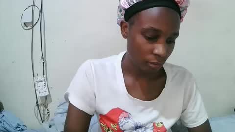 pritty_amber online show from 04/20/26, 06:16