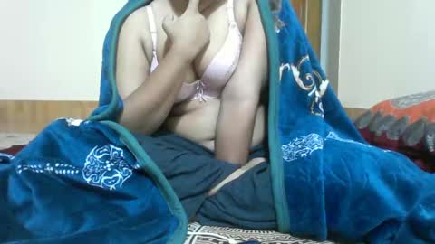 Snapshot of priyonti34 chatting on 12/08/24, 12:19 Priyonti ganguli online show from 12/08/24, 12:19