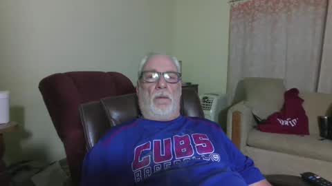 Snapshot of prlbob77 chatting on 01/15/26, 11:52 prlbob77 online show from 01/15/26, 11:52