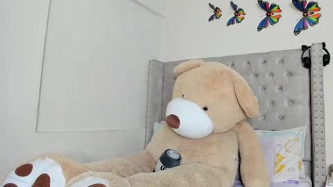 Snapshot of profanared chatting on 01/09/25, 03:34 Profana Red online show from 01/09/25, 03:34