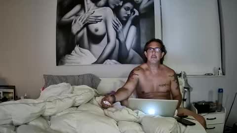 Snapshot of profundoyrico chatting on 10/23/25, 04:56 LG online show from 10/23/25, 04:56