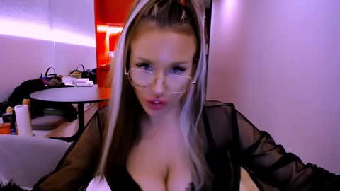 Barbara online show from 01/20/25, 01:50