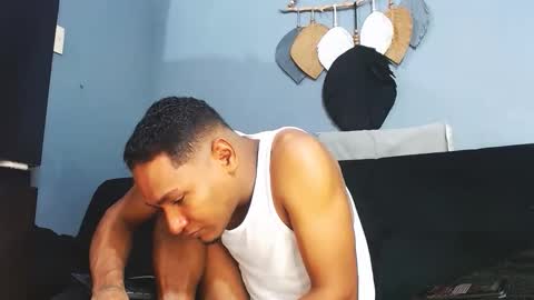 Grande y Gruesa online show from 04/19/26, 02:11