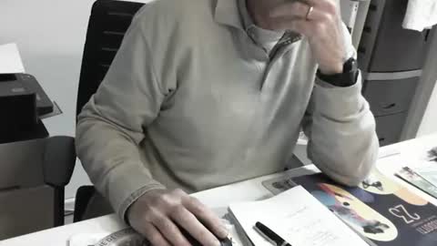 mature hairy guy online show from 12/19/24, 05:08