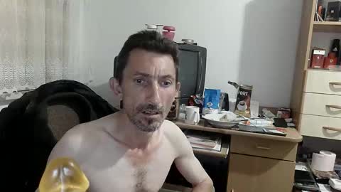 Snapshot of prosexualny chatting on 10/09/25, 10:08 Mariusz online show from 10/09/25, 10:08