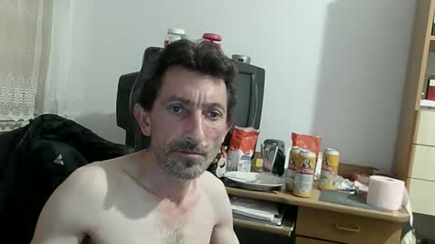 Snapshot of prosexualny chatting on 12/20/25, 09:55 Mariusz online show from 12/20/25, 09:55