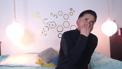 Snapshot of provincute chatting on 09/21/25, 02:13 Adris Juan online show from 09/21/25, 02:13