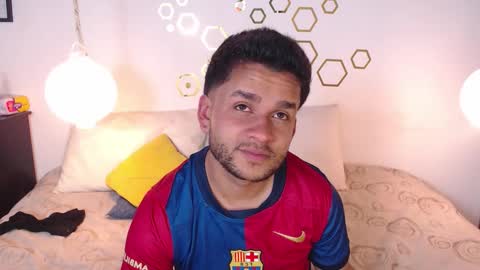 Snapshot of provincute chatting on 10/12/25, 02:10 Adris Juan online show from 10/12/25, 02:10