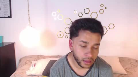 Snapshot of provincute chatting on 10/18/25, 02:03 Adris Juan online show from 10/18/25, 02:03