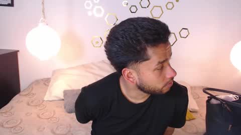 Snapshot of provincute chatting on 10/21/25, 02:12 Adris Juan online show from 10/21/25, 02:12