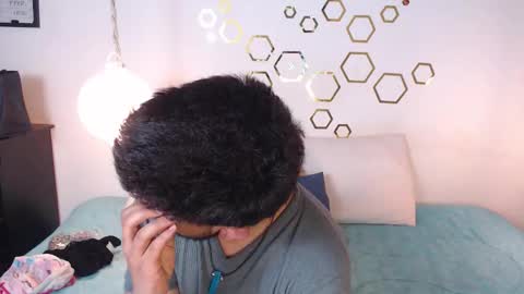 Snapshot of provincute chatting on 10/26/25, 01:55 Adris Juan online show from 10/26/25, 01:55