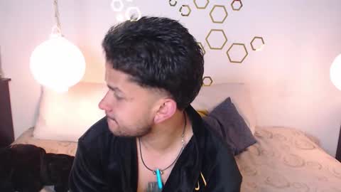 Snapshot of provincute chatting on 11/10/25, 02:43 Adris Juan online show from 11/10/25, 02:43