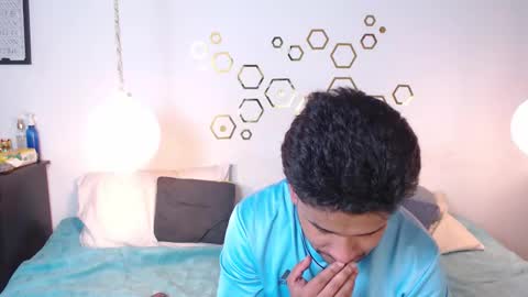 Snapshot of provincute chatting on 11/16/25, 04:07 Adris Juan online show from 11/16/25, 04:07