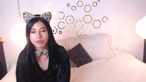 Snapshot of provincute chatting on 11/23/25, 04:01 Adris Juan online show from 11/23/25, 04:01