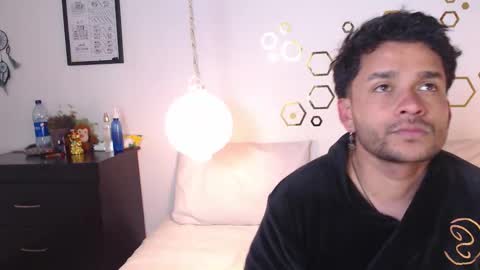 Snapshot of provincute chatting on 11/24/25, 04:01 Adris Juan online show from 11/24/25, 04:01