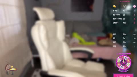 Snapshot of ps6pro chatting on 09/12/25, 01:44 Queen of Pain online show from 09/12/25, 01:44