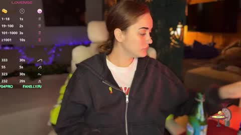 Snapshot of ps6pro chatting on 10/12/25, 12:26 Queen of Pain online show from 10/12/25, 12:26