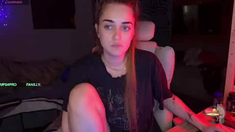 Snapshot of ps6pro chatting on 10/19/25, 11:27 Queen of Pain online show from 10/19/25, 11:27