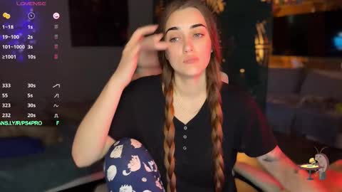 Snapshot of ps6pro chatting on 10/31/25, 12:55 Queen of Pain online show from 10/31/25, 12:55