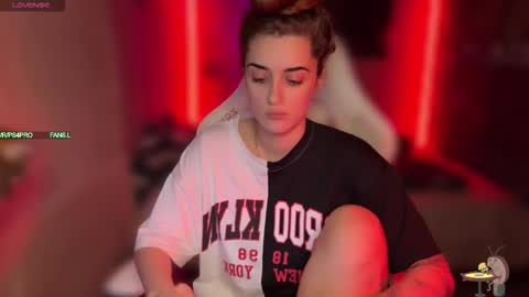 Snapshot of ps6pro chatting on 11/15/25, 06:04 Queen of Pain online show from 11/15/25, 06:04