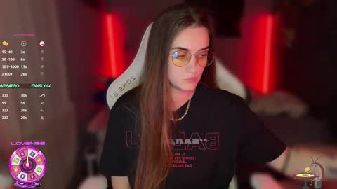 Queen of Pain online show from 12/17/25, 12:05