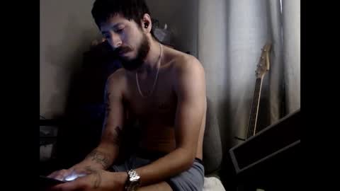 Snapshot of psilocipher chatting on 11/10/25, 08:41 Sk8wave online show from 11/10/25, 08:41