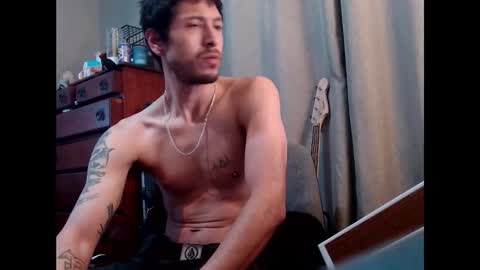 Snapshot of psilocipher chatting on 11/20/25, 01:39 Sk8wave online show from 11/20/25, 01:39