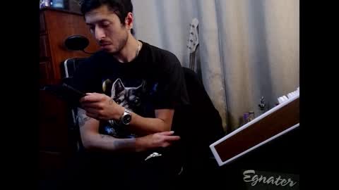 Snapshot of psilocipher chatting on 11/21/25, 04:38 Sk8wave online show from 11/21/25, 04:38