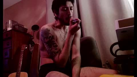 Snapshot of psilocipher chatting on 12/15/25, 11:36 Sk8wave online show from 12/15/25, 11:36