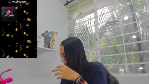 psique_naughty2 online show from 03/12/25, 06:22