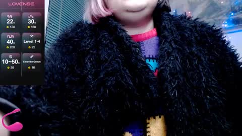 Snapshot of psychobitch69 chatting on 02/28/25, 07:56 OlivePsy online show from 02/28/25, 07:56