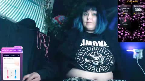 Snapshot of psychobitch69 chatting on 02/18/26, 03:30 OlivePsy online show from 02/18/26, 03:30