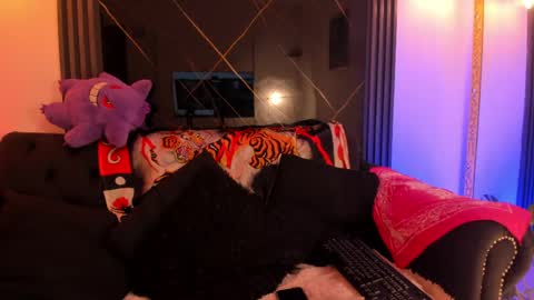 Snapshot of psychodoll_11 chatting on 06/05/26, 01:06 psycodoll online show from 06/05/26, 01:06