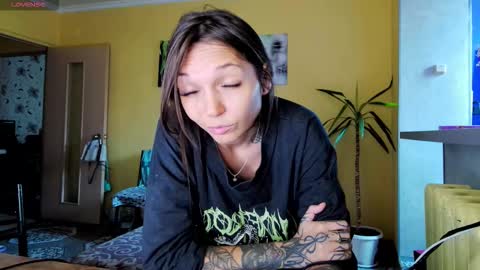 Snapshot of psyheya chatting on 10/07/25, 10:23 LUCY ----- online show from 10/07/25, 10:23