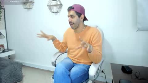 Snapshot of puch16 chatting on 10/02/25, 04:47 Diego online show from 10/02/25, 04:47