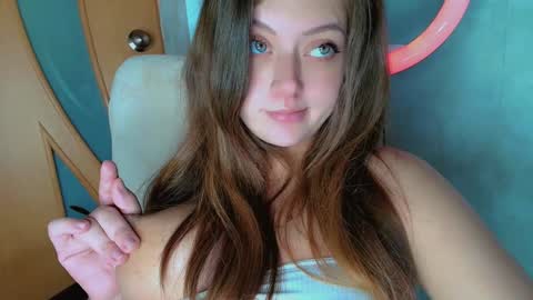 Nayaa Nay 3 online show from 01/19/25, 09:33