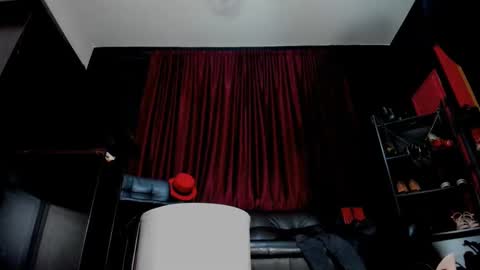 Snapshot of puffy_love chatting on 12/29/24, 08:33 MissPuffyLove online show from 12/29/24, 08:33