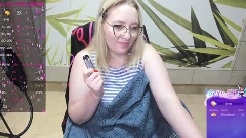 puffybun online show from 12/19/24, 12:56