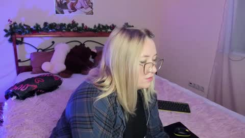 puffybun online show from 12/22/24, 11:41