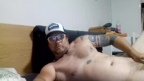 Snapshot of pulllin4u chatting on 06/19/26, 08:40 pulllin4u online show from 06/19/26, 08:40