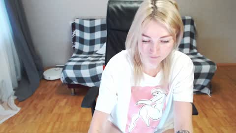 Polly online show from 12/14/24, 07:07