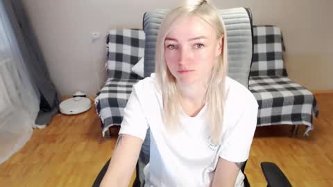 Polly online show from 02/28/26, 03:29