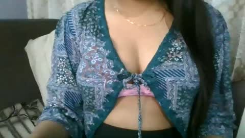 Snapshot of puneripiya chatting on 01/04/25, 06:19 sania 141414 online show from 01/04/25, 06:19