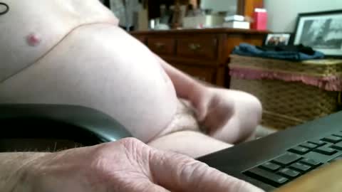 Snapshot of puppydog56 chatting on 04/05/26, 09:56 puppydog56 online show from 04/05/26, 09:56