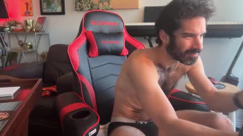 Pup Scritch online show from 02/18/26, 07:43